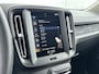 Volvo XC40 T2 A/T Momentum Core | 17" | Navigatie | Carplay | Parkeercamera | Parkeersensoren V+A | Cruise Control | Regensensor | Elektr. inklapbare Spiegels |