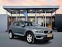 Volvo XC40 T2 A/T Momentum Core | 17" | Navigatie | Carplay | Parkeercamera | Parkeersensoren V+A | Cruise Control | Regensensor | Elektr. inklapbare Spiegels |