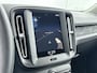Volvo XC40 T2 A/T Momentum Core | 17" | Navigatie | Carplay | Parkeercamera | Parkeersensoren V+A | Cruise Control | Regensensor | Elektr. inklapbare Spiegels |