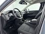 Volvo XC40 T2 A/T Momentum Core | 17" | Navigatie | Carplay | Parkeercamera | Parkeersensoren V+A | Cruise Control | Regensensor | Elektr. inklapbare Spiegels |