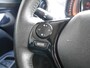 Peugeot 108 1.0 e-VTi Allure | 3 drs | Achteruitrijcamera | Climate control | Lichtmetalen velgen | Extra getint glas