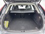Volvo XC60 XC40 B4 Business Pro | 18" Allseason| Leder | Elektr. verst. Stoelen | Trekhaak | Parkeercamera | Stoel/Stuur/Achterbank/Parkeerverwarming | Adaptieve Cruise | BLIS