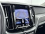 Volvo XC60 XC40 B4 Business Pro | 18" Allseason| Leder | Elektr. verst. Stoelen | Trekhaak | Parkeercamera | Stoel/Stuur/Achterbank/Parkeerverwarming | Adaptieve Cruise | BLIS