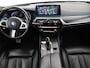 BMW 5-Serie Touring 530e Business Edition Plus | Stoelverwarming | Harman Kardon Sound System | Panoramadak |