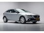 Volvo V40 Cross Country T4 179pk Momentum [ Camera Trekhaak Navigatie ]