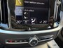 Volvo V60 2.0 B3 Momentum | Cruise Control | Trekhaak | Lederen Bekleding | Stoel-/Stuurverwarming | Navigatie | Parkeercamera |