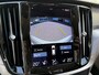 Volvo V60 2.0 B3 Momentum | Cruise Control | Trekhaak | Lederen Bekleding | Stoel-/Stuurverwarming | Navigatie | Parkeercamera |