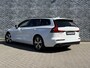 Volvo V60 2.0 B3 Momentum | Cruise Control | Trekhaak | Lederen Bekleding | Stoel-/Stuurverwarming | Navigatie | Parkeercamera |