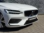 Volvo V60 2.0 B3 Momentum | Cruise Control | Trekhaak | Lederen Bekleding | Stoel-/Stuurverwarming | Navigatie | Parkeercamera |