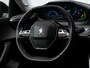 Peugeot e-2008 EV Allure 50 kWh SOH 92% (APPLE CARPLAY,PDC,SPORTSTOELEN,STOELVERWARMING,CAMERA,PDC,LM VELGEN,BLUETOOTH,NETTESTAAT)