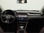 MG MG ZS EV Long Range Luxury 70 kWh | Apple Carplay/Android Auto | Achteruitrijcamera | Panoramadak | Cruise Control | Lederen Bekleding |