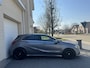 Mercedes-Benz A-klasse 180 AMG Facelift Navi Clima SportLeder Led 19" Pdc A45 Sportuitlaat