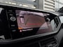 Volkswagen T-Cross 1.0 TSI 110 pk Style | Achteruitrijcamera | Dode hoek detectie | Elektrische A-klep | Navigatie | DAB | Stoelverwarming |