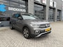 Volkswagen T-Cross 1.0 TSI 110 pk Style | Achteruitrijcamera | Dode hoek detectie | Elektrische A-klep | Navigatie | DAB | Stoelverwarming |