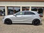 Mercedes-Benz A-klasse 180 AMG | Led | Stoelverw | Zwarte hemel | Navi | 18 inch | Nap