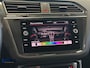Volkswagen Tiguan 1.5 TSI R-Line | IQ.Lights Keyless HuD Camera CarPlay Elek koffer