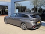 Peugeot 308 SW 1.6 Plug-in Hybrid 180 PK Allure | Trekhaak 1450KG | Automaat | Navigatie | Dodehoek Detectie | Stoel & Stuur Verwarming | Keyless Entry | Climate Control | Cruise Control | Full LED Verlichting |