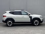 Dacia Duster 1.6 Hybrid 140 Extreme Automaat / Fabrieksgarantie tot 05-2028  / Stuur- en stoelverwarming / Voorruitverwarming / Navigatie via Apple Carplay Android / 17"  LM wielen /