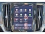 Volvo V90 T8 Recharge AWD Ultra Dark - Luchtvering - Panorama/schuifdak - IntelliSafe Assist & Surround - 360º Camera - Bowers & Wilkins audio - Verwarmde voorstoelen, stuur & achterbank - Parkeersensoren voor & achter - Elektr. bedienb. voorstoelen met geheugen - Geventileerde voorstoelen - Head up display - Elektr. inklapbare trekhaak - 20' LMV