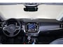 Volvo V90 T8 Recharge AWD Ultra Dark - Luchtvering - Panorama/schuifdak - IntelliSafe Assist & Surround - 360º Camera - Bowers & Wilkins audio - Verwarmde voorstoelen, stuur & achterbank - Parkeersensoren voor & achter - Elektr. bedienb. voorstoelen met geheugen - Geventileerde voorstoelen - Head up display - Elektr. inklapbare trekhaak - 20' LMV