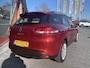 Renault Clio Estate 0.9 TCe Zen / ALL SEASON BANDEN / PARKEERSENSOREN / CRUISE CONTROL / BASS REFLEX AUDIO