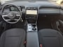 Hyundai Tucson 1.6 T-GDI PHEV Comfort 4WD Automaat / Accu SOH 100% / Fabrieksgarantie tot 01-2027 / Dealer onderhouden / Trekhaak afneembaar / Adaptieve CC / Trekgewicht 1.350 kg / Camera / Navigatie / Apple Carplay Android / 19” LM wielen / Voorstoelen verwarmd /