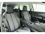 Peugeot 5008 1.2 Turbo Allure 130 Pk | Automaat | Trekhaak | Navigatie | 19-Inch | Elektrische Achterklep | Camera Achter