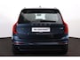 Volvo XC90 T8 Recharge AWD Ultra Dark - Luchtvering - Panorama/schuifdak - IntelliSafe Assist & Surround - 360º Camera - Bowers & Wilkins audio - Adaptieve LED koplampen - Verwarmde voorstoelen, stuur & achterbank - Parkeersensoren voor & achter - Elektr. bedienb. voorstoelen met geheugen - Geventileerde voorstoelen - Head up display - Draadloze tel. lader - Elektr. inklapbare trekhaak - 21' LMV