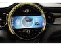 MINI Cooper Mini 1.5 Camden Edition Navigatie by App | Parkeersensoren | Airco | Lichtmetalen velgen
