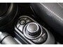 MINI Cooper Mini 1.5 Camden Edition Navigatie by App | Parkeersensoren | Airco | Lichtmetalen velgen