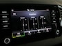 Skoda Karoq 1.0 TSI Business Edition - Uitklapbare trekhaak - Sensor achter - Cruise