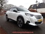 Peugeot e-2008 EV GT Première 1 fase 50 kWh / 92% SOH / PANODAK / STOELVERWARMING / ACC / CARPLAY