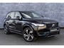 Volvo XC90 T8 Plug-in Hybrid AWD R-Design | 7-Zits | Navigatie | Trekhaak | Sportstoelen | Stoel-/Stuurverwarming | Keyless Entry | Elektrische Achterklep | Zitverlenging | Dodehoekdetectie | Adaptieve Cruise Control | Achteruitrijcamera | Parkeersensoren