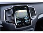 Volvo XC90 T8 Plug-in Hybrid AWD R-Design | 7-Zits | Navigatie | Trekhaak | Sportstoelen | Stoel-/Stuurverwarming | Keyless Entry | Elektrische Achterklep | Zitverlenging | Dodehoekdetectie | Adaptieve Cruise Control | Achteruitrijcamera | Parkeersensoren