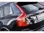Volvo XC90 T8 Plug-in Hybrid AWD R-Design | 7-Zits | Navigatie | Trekhaak | Sportstoelen | Stoel-/Stuurverwarming | Keyless Entry | Elektrische Achterklep | Zitverlenging | Dodehoekdetectie | Adaptieve Cruise Control | Achteruitrijcamera | Parkeersensoren