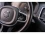 Volvo XC90 T8 Plug-in Hybrid AWD R-Design | 7-Zits | Navigatie | Trekhaak | Sportstoelen | Stoel-/Stuurverwarming | Keyless Entry | Elektrische Achterklep | Zitverlenging | Dodehoekdetectie | Adaptieve Cruise Control | Achteruitrijcamera | Parkeersensoren
