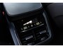 Volvo XC90 T8 Plug-in Hybrid AWD R-Design | 7-Zits | Navigatie | Trekhaak | Sportstoelen | Stoel-/Stuurverwarming | Keyless Entry | Elektrische Achterklep | Zitverlenging | Dodehoekdetectie | Adaptieve Cruise Control | Achteruitrijcamera | Parkeersensoren