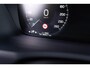 Volvo XC90 T8 Plug-in Hybrid AWD R-Design | 7-Zits | Navigatie | Trekhaak | Sportstoelen | Stoel-/Stuurverwarming | Keyless Entry | Elektrische Achterklep | Zitverlenging | Dodehoekdetectie | Adaptieve Cruise Control | Achteruitrijcamera | Parkeersensoren