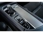 Volvo XC90 T8 Plug-in Hybrid AWD R-Design | 7-Zits | Navigatie | Trekhaak | Sportstoelen | Stoel-/Stuurverwarming | Keyless Entry | Elektrische Achterklep | Zitverlenging | Dodehoekdetectie | Adaptieve Cruise Control | Achteruitrijcamera | Parkeersensoren