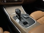 BMW 3-Serie 320i Luxury High Executive | PANO | MERINO LEDER | TREKHAAK | CARPLAY |
