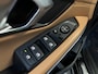 BMW 3-Serie 320i Luxury High Executive | PANO | MERINO LEDER | TREKHAAK | CARPLAY |