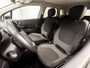 Renault Captur 0.9 TCe Dynamique (NAVIGATIE, CLIMATE, CAMERA, GETINT GLAS, SPORTSTOELEN, XENON, TREKHAAK, CRUISE, NIEUWE APK, NIEUWSTAAT)