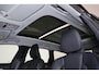 Volvo V90 T6 Recharge AWD Ultra Dark - Panorama/schuifdak - IntelliSafe Assist & Surround - 360º Camera - Harman/Kardon audio - Adaptieve LED koplampen - Verwarmde voorstoelen, stuur & achterbank - Parkeersensoren voor & achter - Elektr. bedienb. voorstoelen met geheugen - Head up display - Elektr. inklapbare trekhaak - 19' LMV