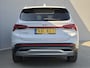 Hyundai Santa Fe 1.6 T-GDI PHEV Premium Sky 7p. Automaat / Fabrieksgarantie tot 12-2027 / Accu SOH 100% / Dealer onderhouden / 1.350 kg trekgewicht / Leder / Panorama schuifdak / HUD / Camera 360° / Stuur-, stoel- en achterbankverwarming / Adapt. CC /