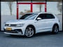 Volkswagen Tiguan 2.0 TSI 4Motion Highline R Line | Trekhaak | 3x R-Line | Schuif/ Kantel Panorama Dak | Oryx Pearl | LED Koplampen | Elektrische Klep | Adaptieve Cruise Control | Stoelverwarming | LED Achterlichten |