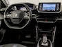 Peugeot 2008 1.2 PureTech Allure Automaat (VIRTUAL COCKPIT, APPLE CARPLAY, GROOT NAVI, 360 CAMERA, KEYLESS, SPORTSTOELEN, CRUISE, LANE ASSIST, NIEUWE APK, NIEUWSTAAT)