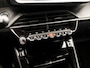Peugeot 2008 1.2 PureTech Allure Automaat (VIRTUAL COCKPIT, APPLE CARPLAY, GROOT NAVI, 360 CAMERA, KEYLESS, SPORTSTOELEN, CRUISE, LANE ASSIST, NIEUWE APK, NIEUWSTAAT)