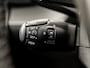 Peugeot 2008 1.2 PureTech Allure Automaat (VIRTUAL COCKPIT, APPLE CARPLAY, GROOT NAVI, 360 CAMERA, KEYLESS, SPORTSTOELEN, CRUISE, LANE ASSIST, NIEUWE APK, NIEUWSTAAT)
