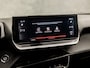 Peugeot 2008 1.2 PureTech Allure Automaat (VIRTUAL COCKPIT, APPLE CARPLAY, GROOT NAVI, 360 CAMERA, KEYLESS, SPORTSTOELEN, CRUISE, LANE ASSIST, NIEUWE APK, NIEUWSTAAT)