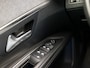 Peugeot 3008 1.2 PureTech Premium Sport (PANORAMADAK, APPLE CARPLAY, GROOT NAVI, 360 CAMERA, SPORTSTOELEN, LEDER, GETINT GLAS, CRUISE, NIEUWE APK, NIEUWSTAAT)